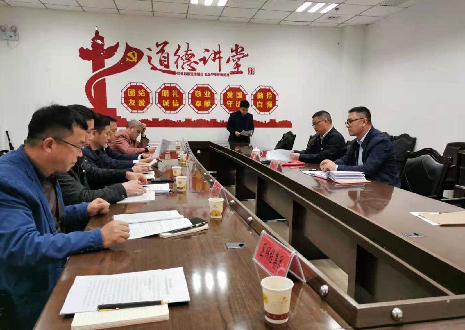 我为群众办实事剪影